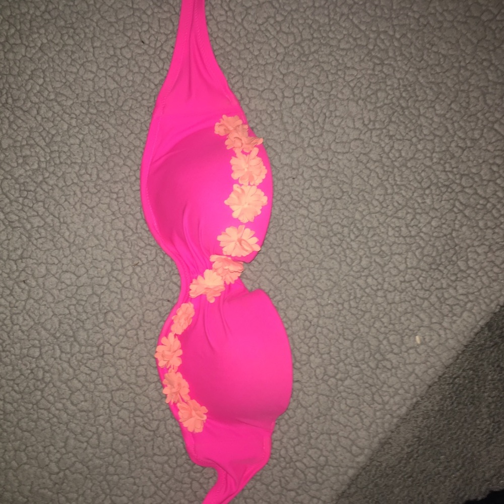 Victoria’s Secret Bikini Top